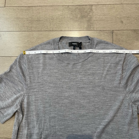 Theory Wool T-Shirt Large. Unworn or washed. - Picture 7 of 10